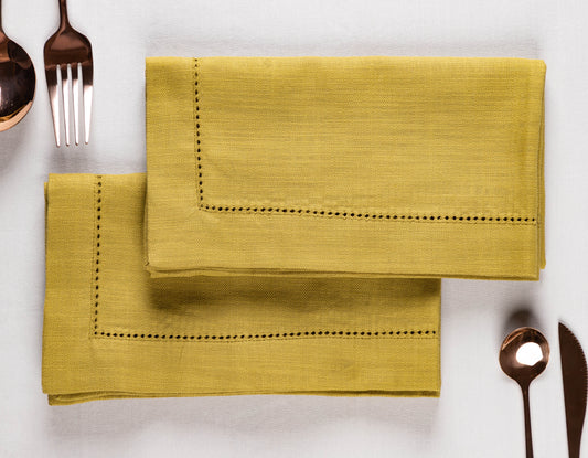 Alyvia Table Napkins Set with matching Napkin Ties