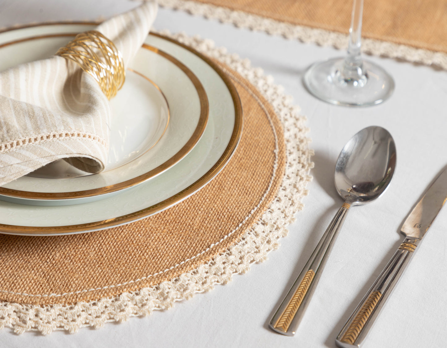 Atubah Placemats & Runner Set