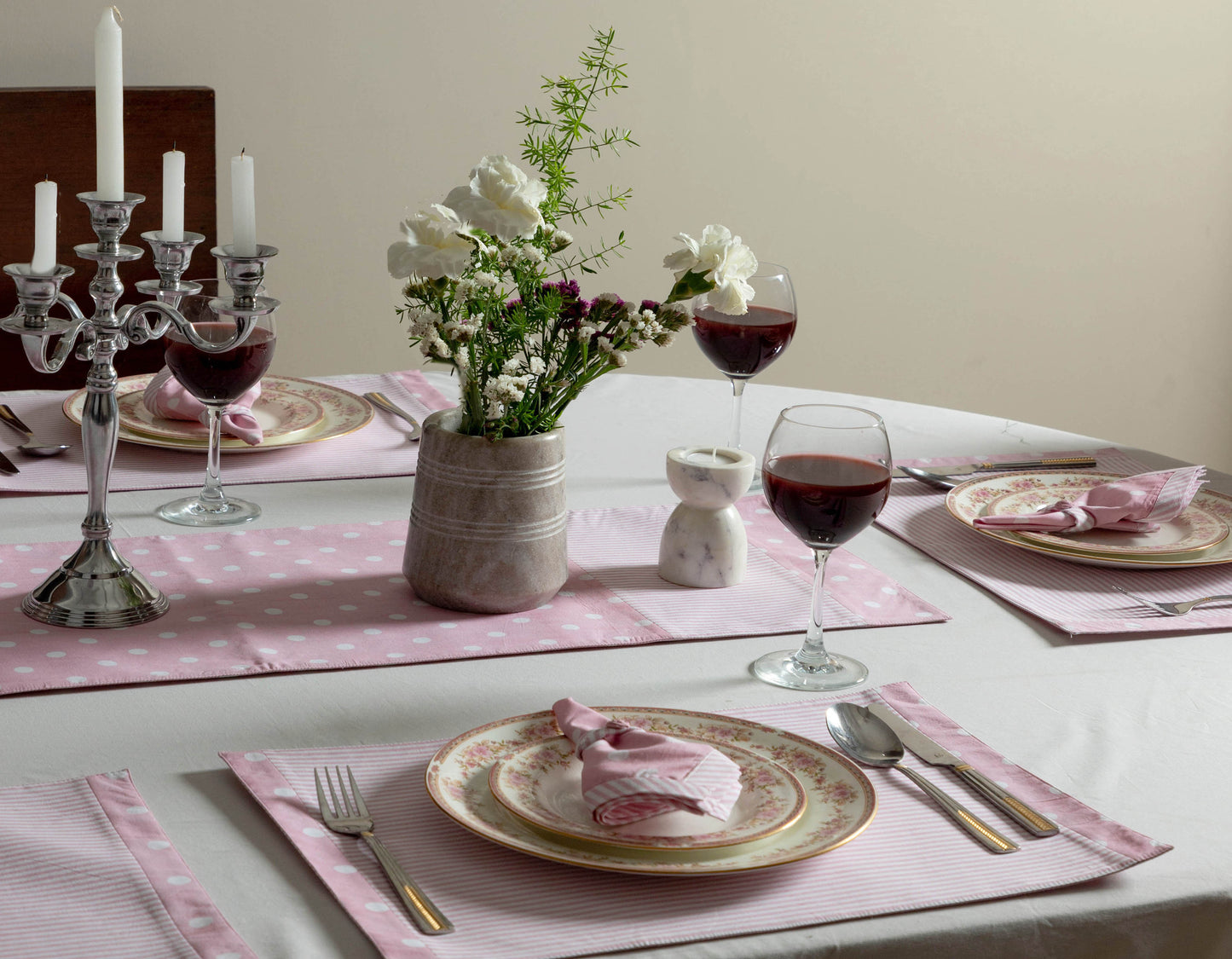 Fionne Placemats & Runner Set