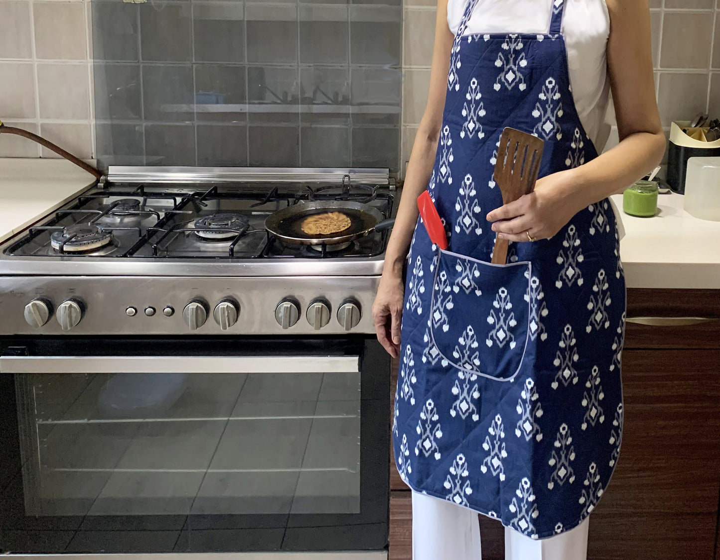 Viorel Apron