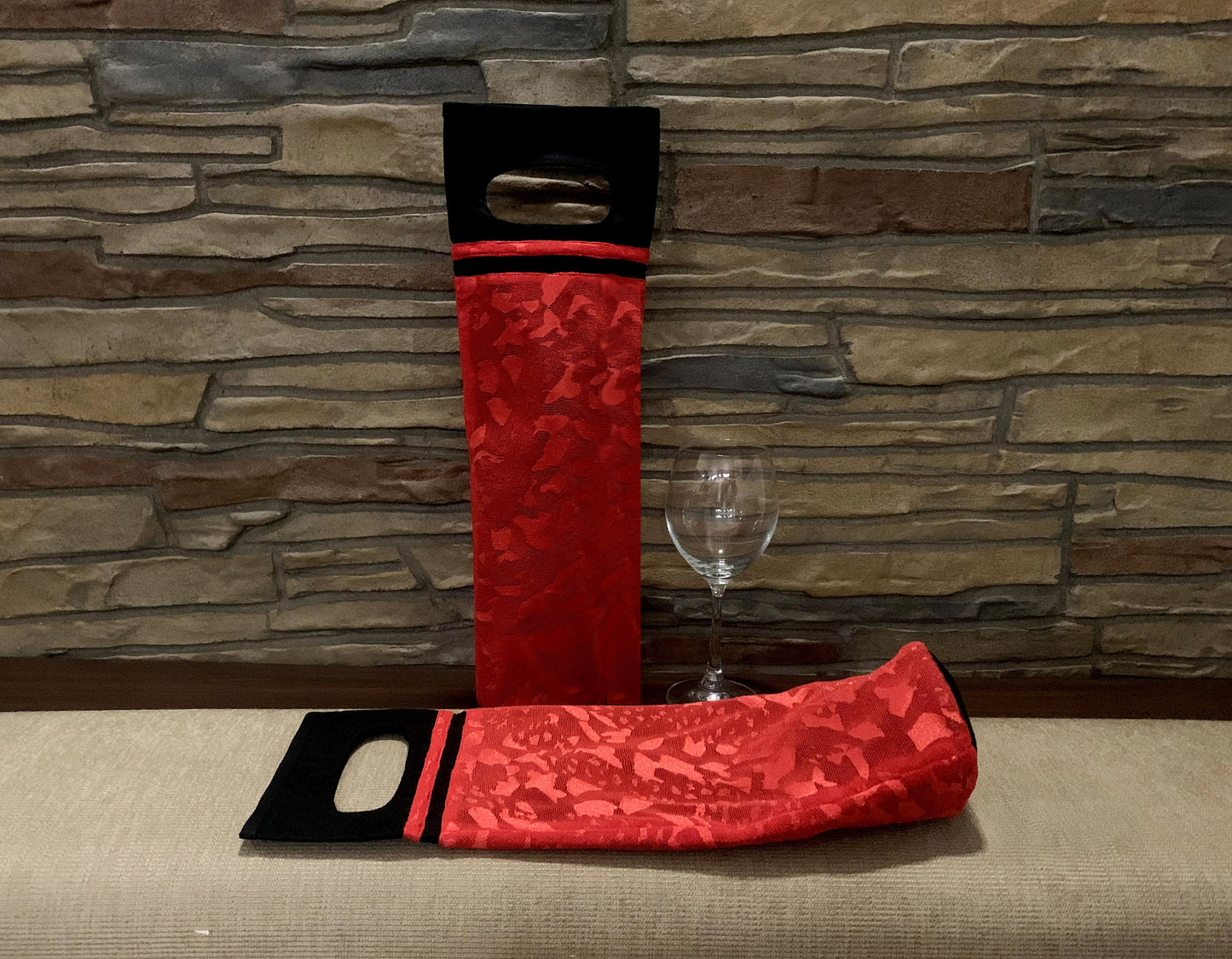 Rosy Bay Bottle Bag