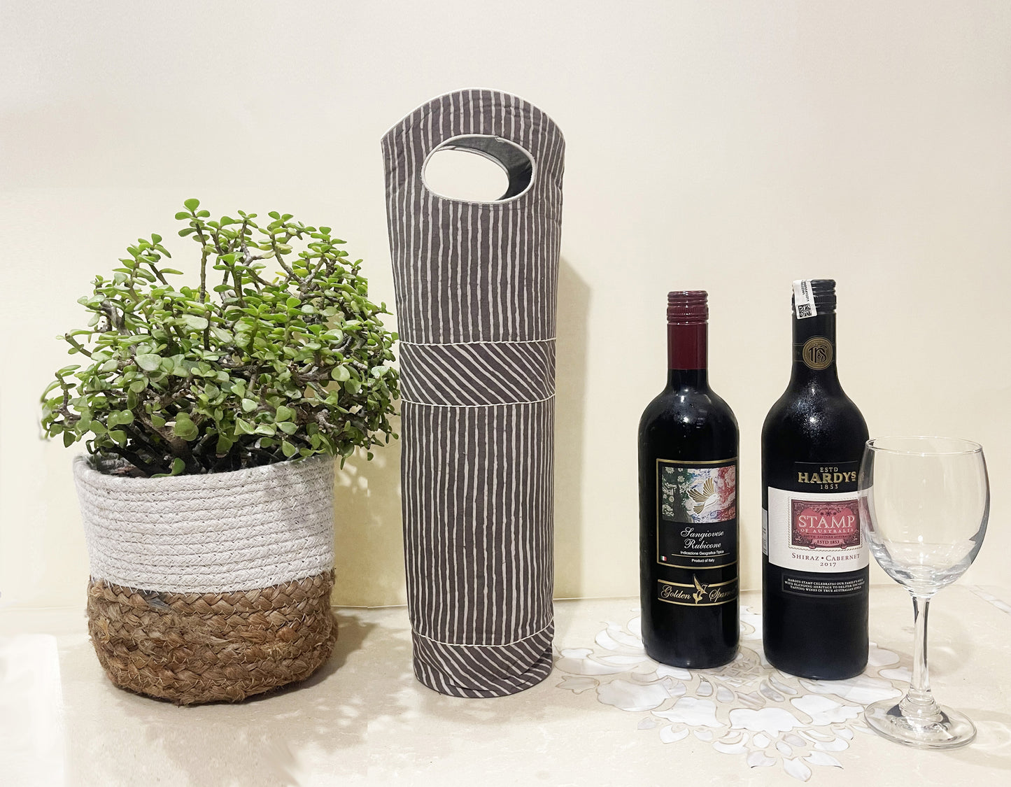 Taquez Bottle Bag