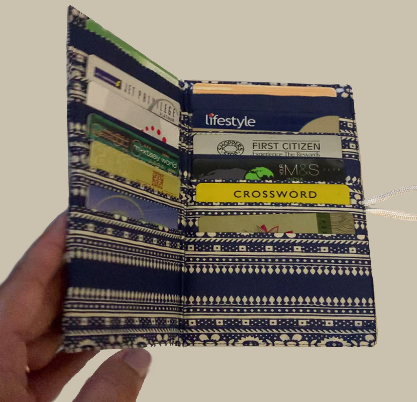 Hedge Strip Card Holder