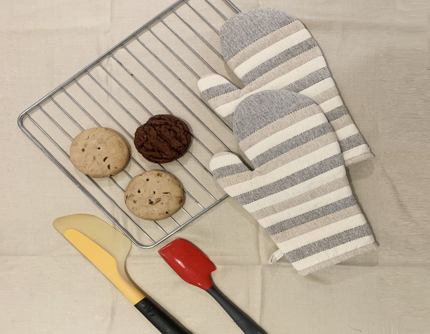 Shimoy Oven Mitts