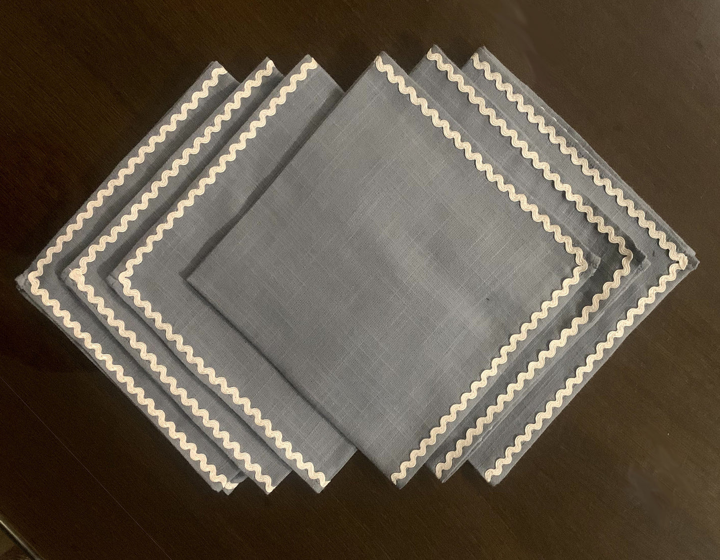Wavy Rims Napkins