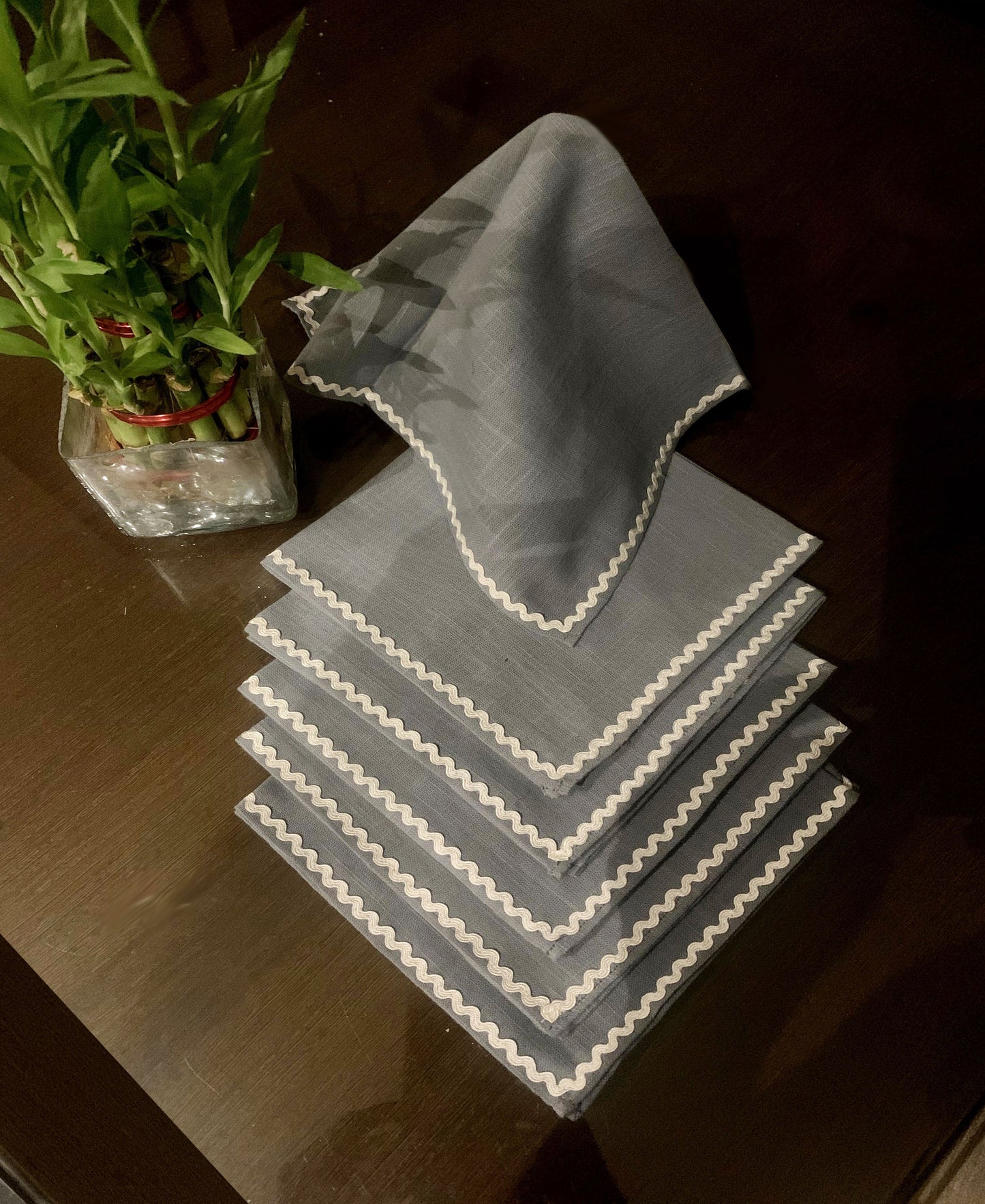 Wavy Rims Napkins