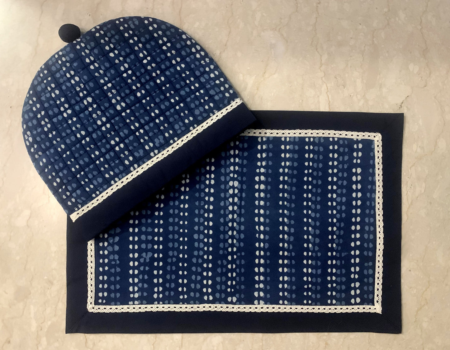 Mingle Dots Tea Cozy & Tray Cloth set
