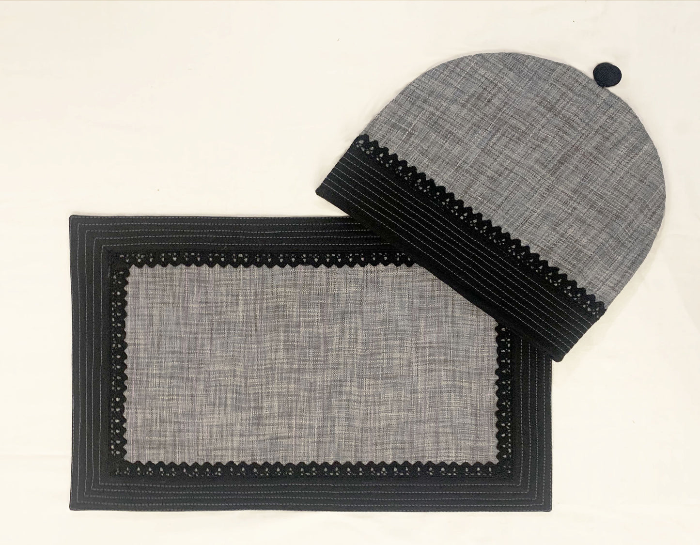 Ornela Tea Cozy & Tray Cloth set