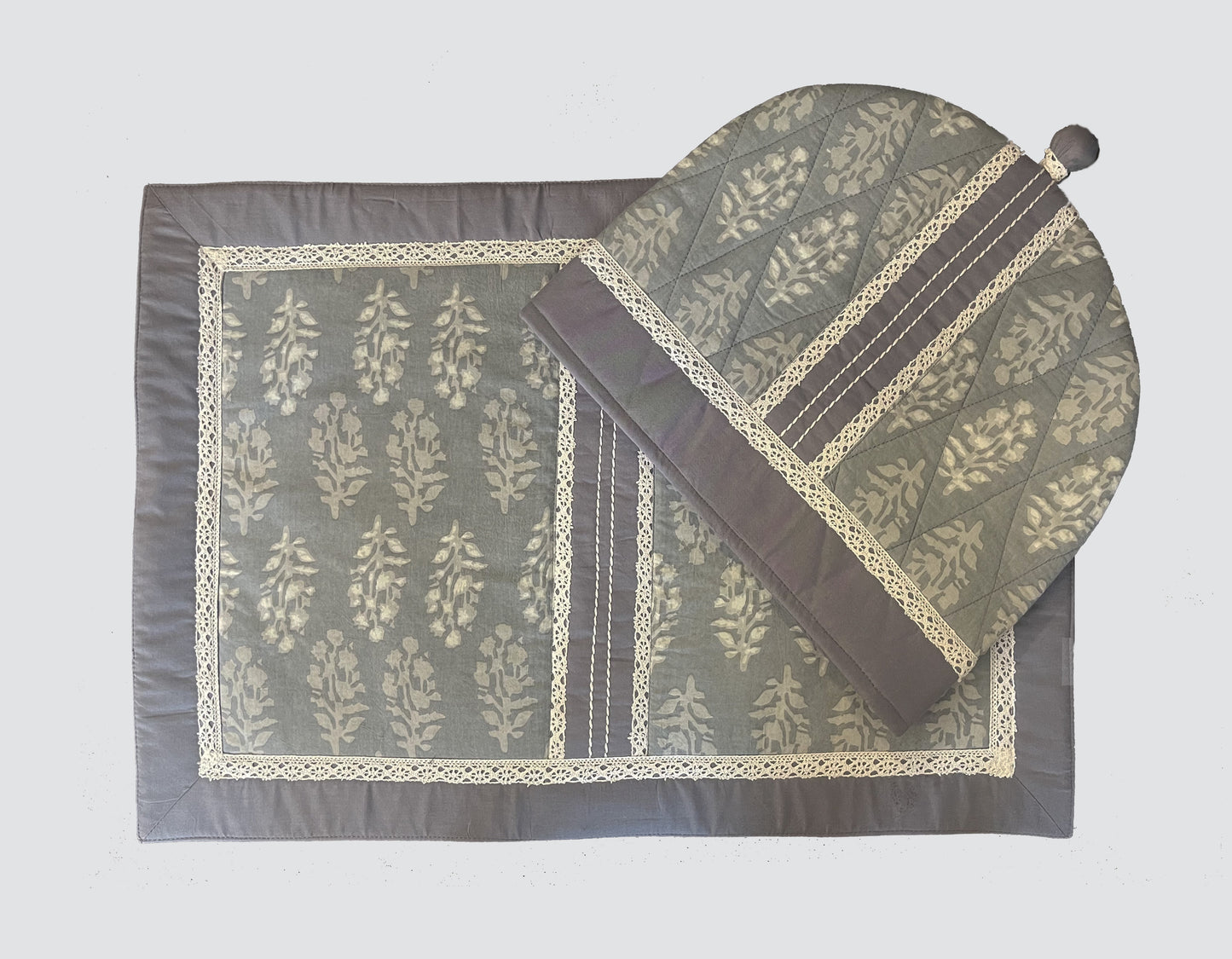 Joyla Tea Cozy & Tray Cloth set