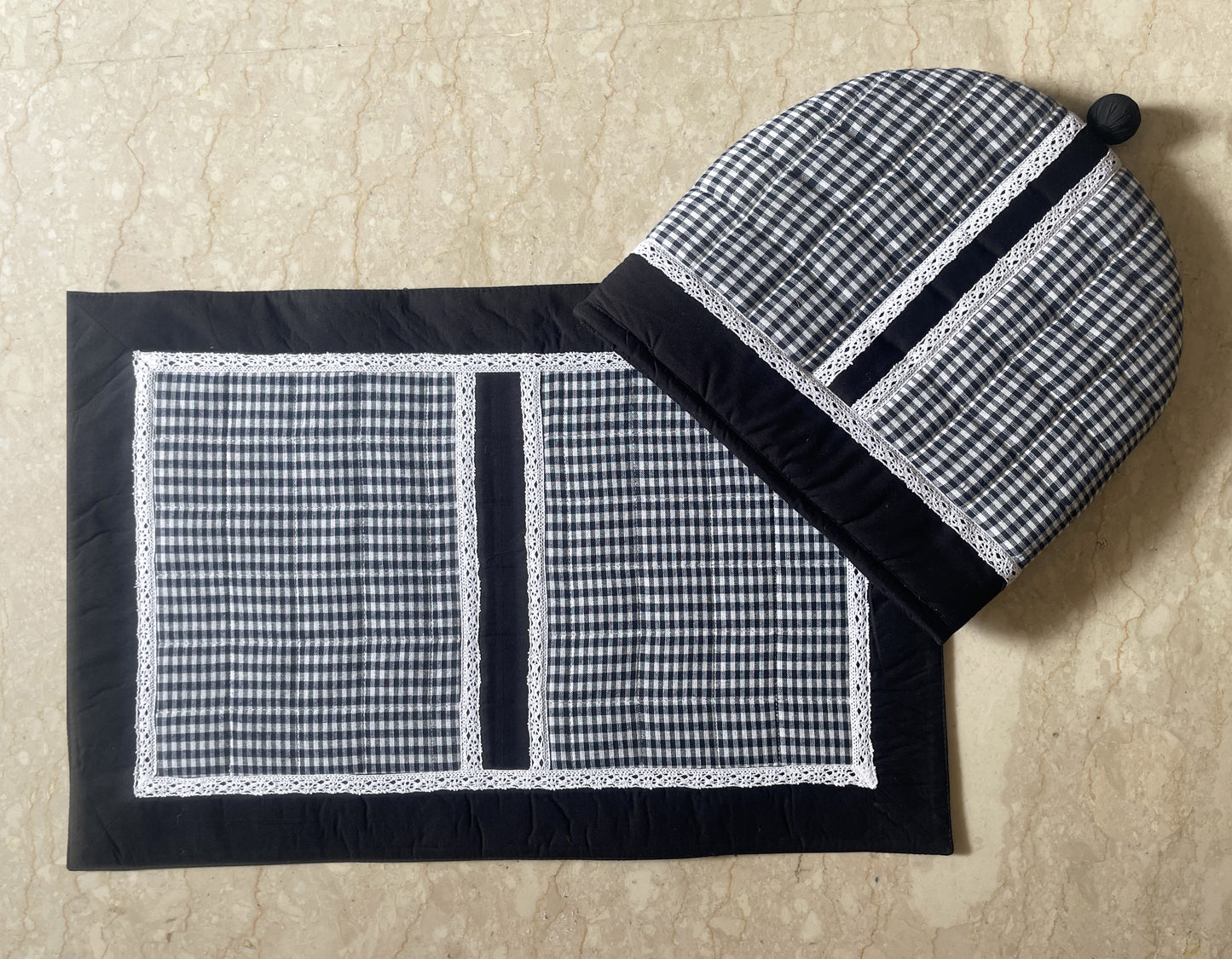 Nishi Tea Cozy & Tray Cloth set