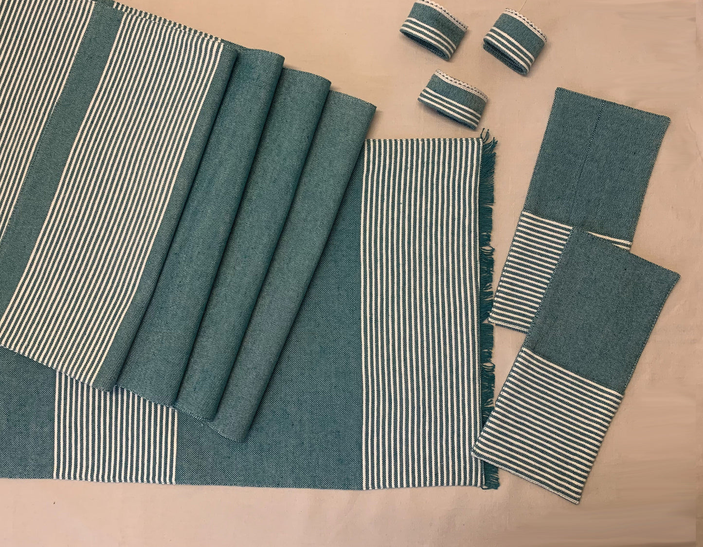 Phyllis Placemats & Runner Set