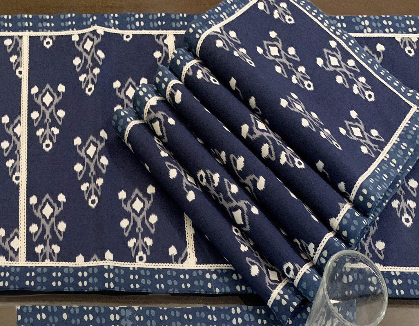 Florina Placemats & Runner Set