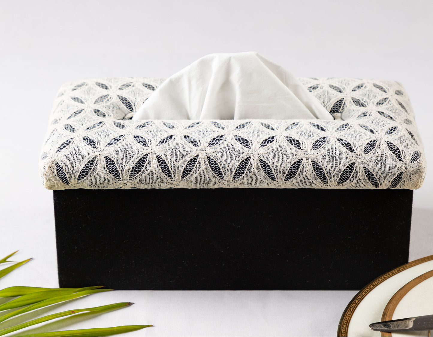 Nomi Tissue Box