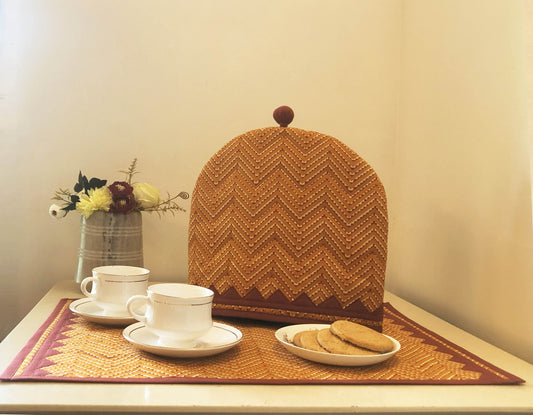 Vaani Tea Cozy & Tray Cloth set