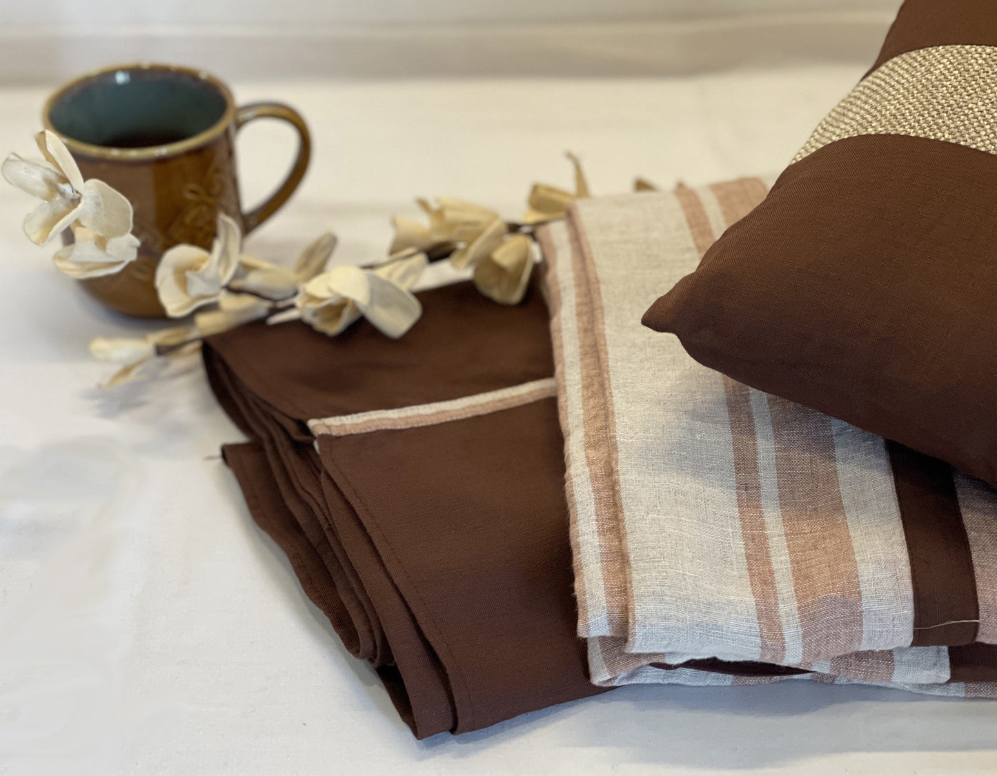 Stripped Brown Bed Linen bundle