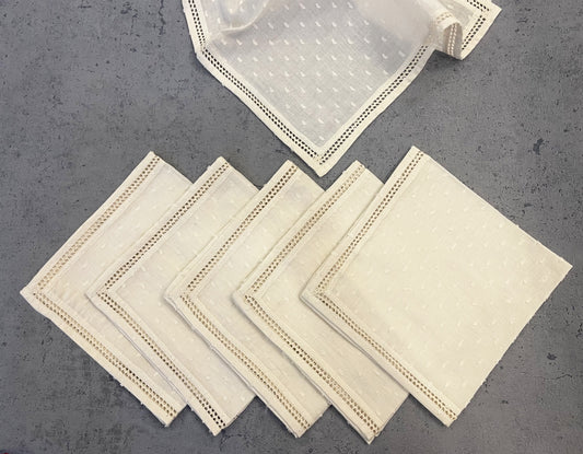 Jeneth Napkins