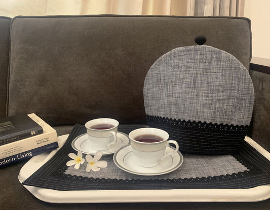 Ornela Tea Cozy & Tray Cloth set