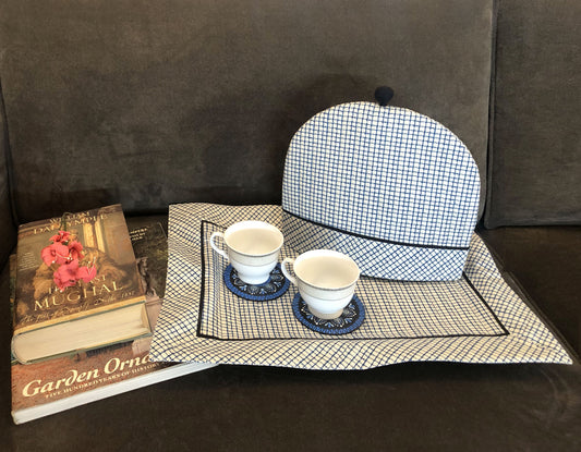 Faby Tea Cozy & Tray Cloth set