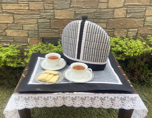 Nishi Tea Cozy & Tray Cloth set