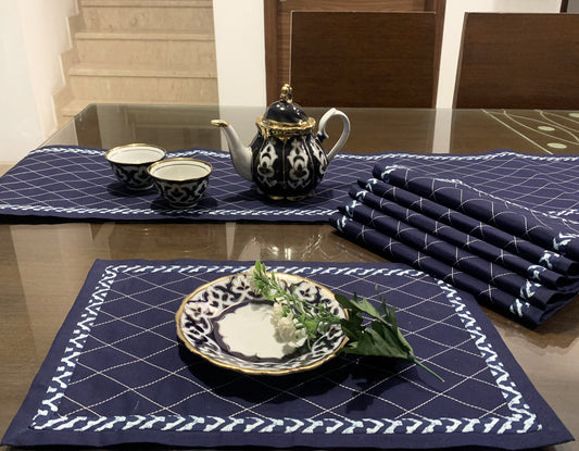 Marine Tide Placemats & Runner Set (reversible)