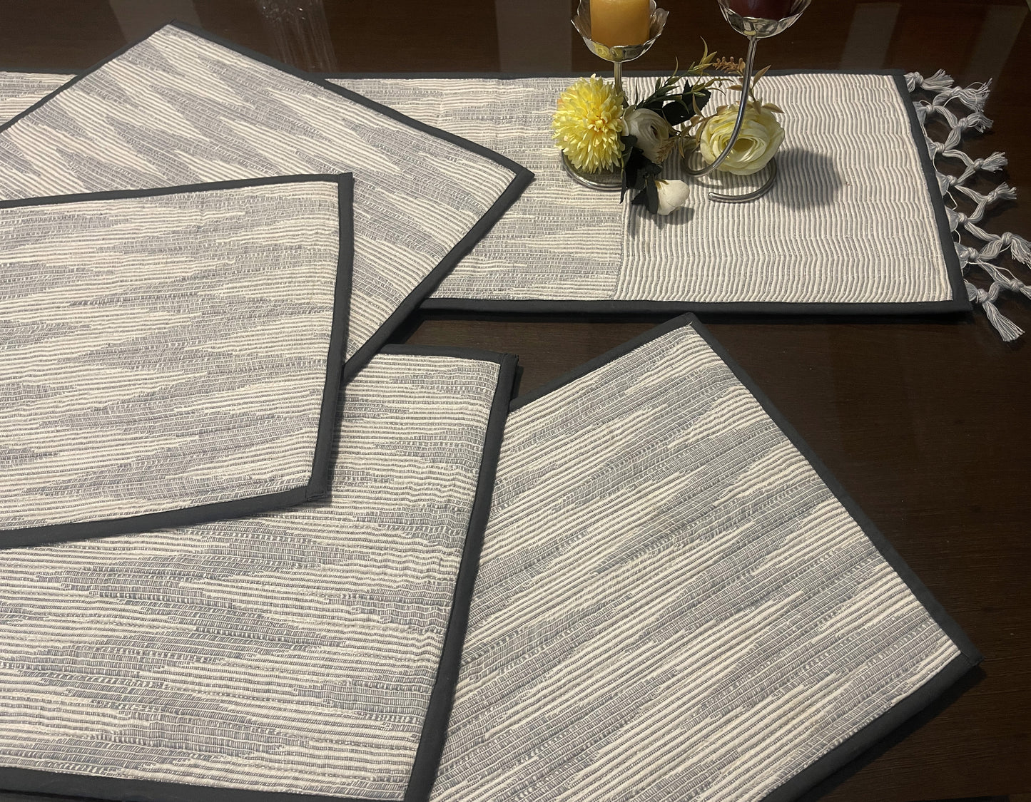 Zarka Placemats & Runner Set