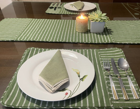 Jenilee Placemats & Runner Set (Reversible)