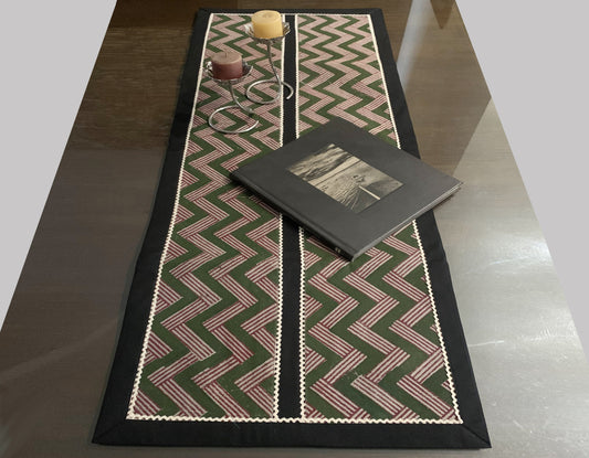 Table runner online