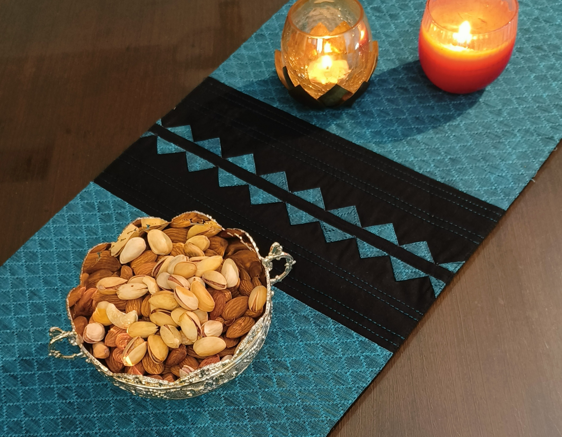 Table runner online 